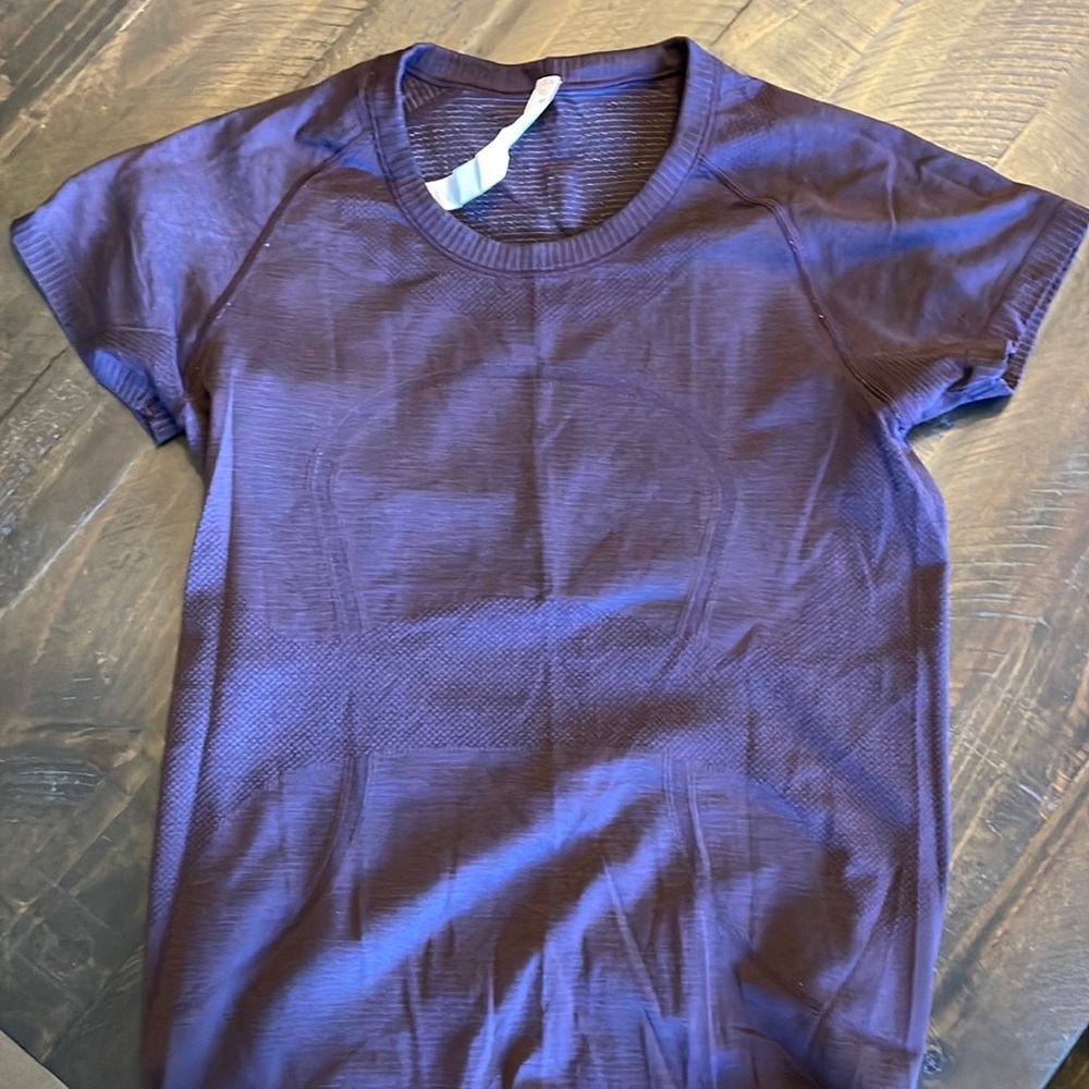 Womens Lululemon top
